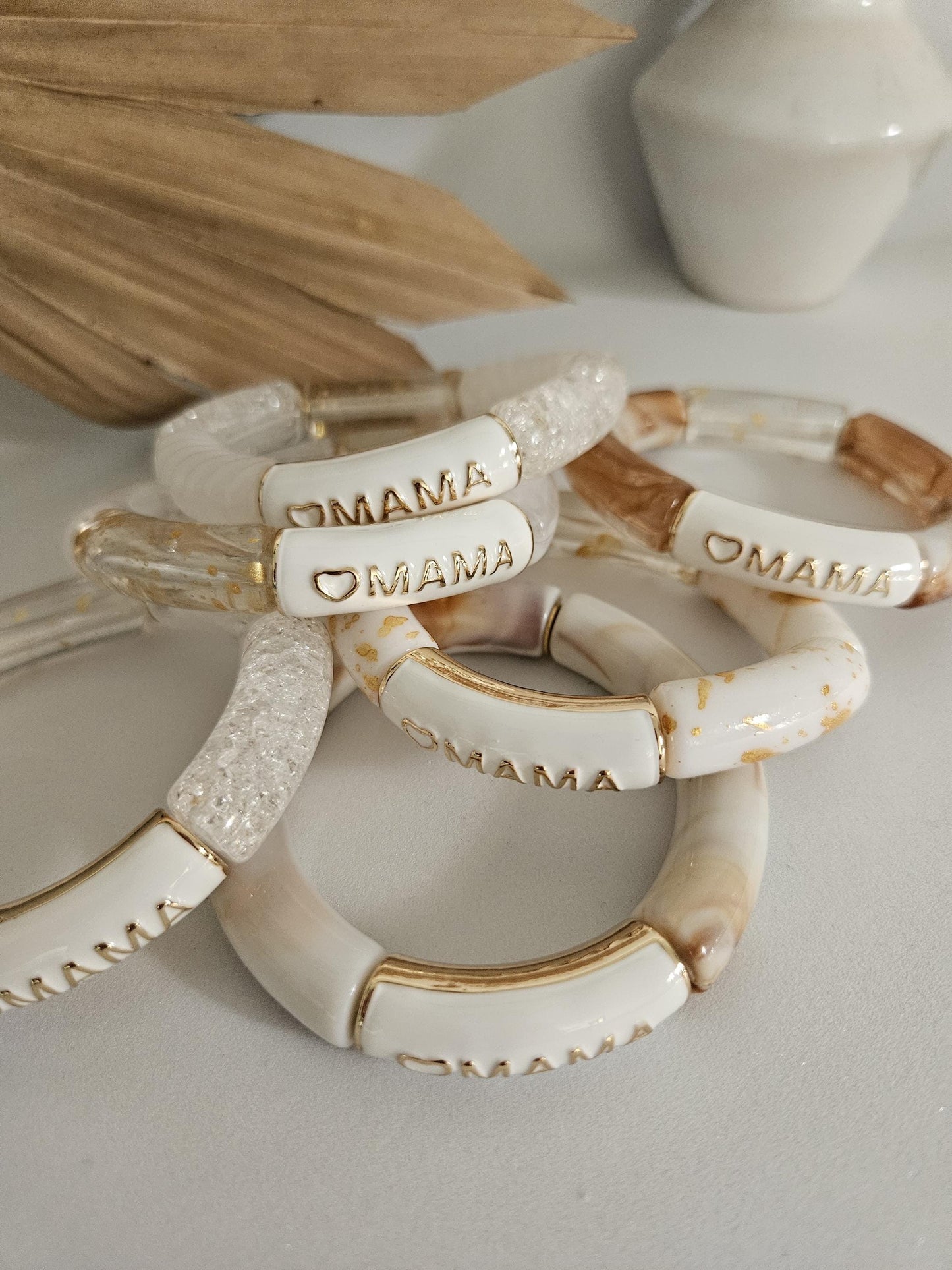 ANNA MAMA | Jonc acrylique perles tubes incurvées blanc