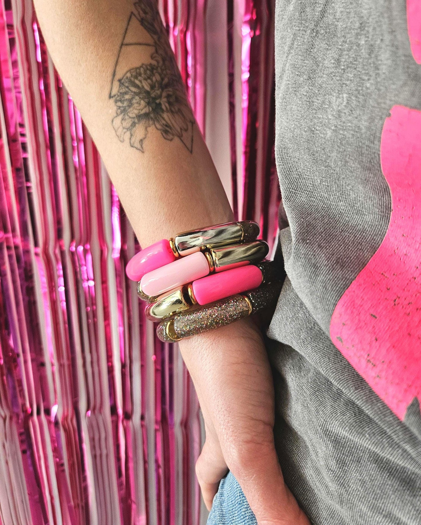 ANNA | Bracelet jonc perles incurvées | Maxi Glow rose et violet