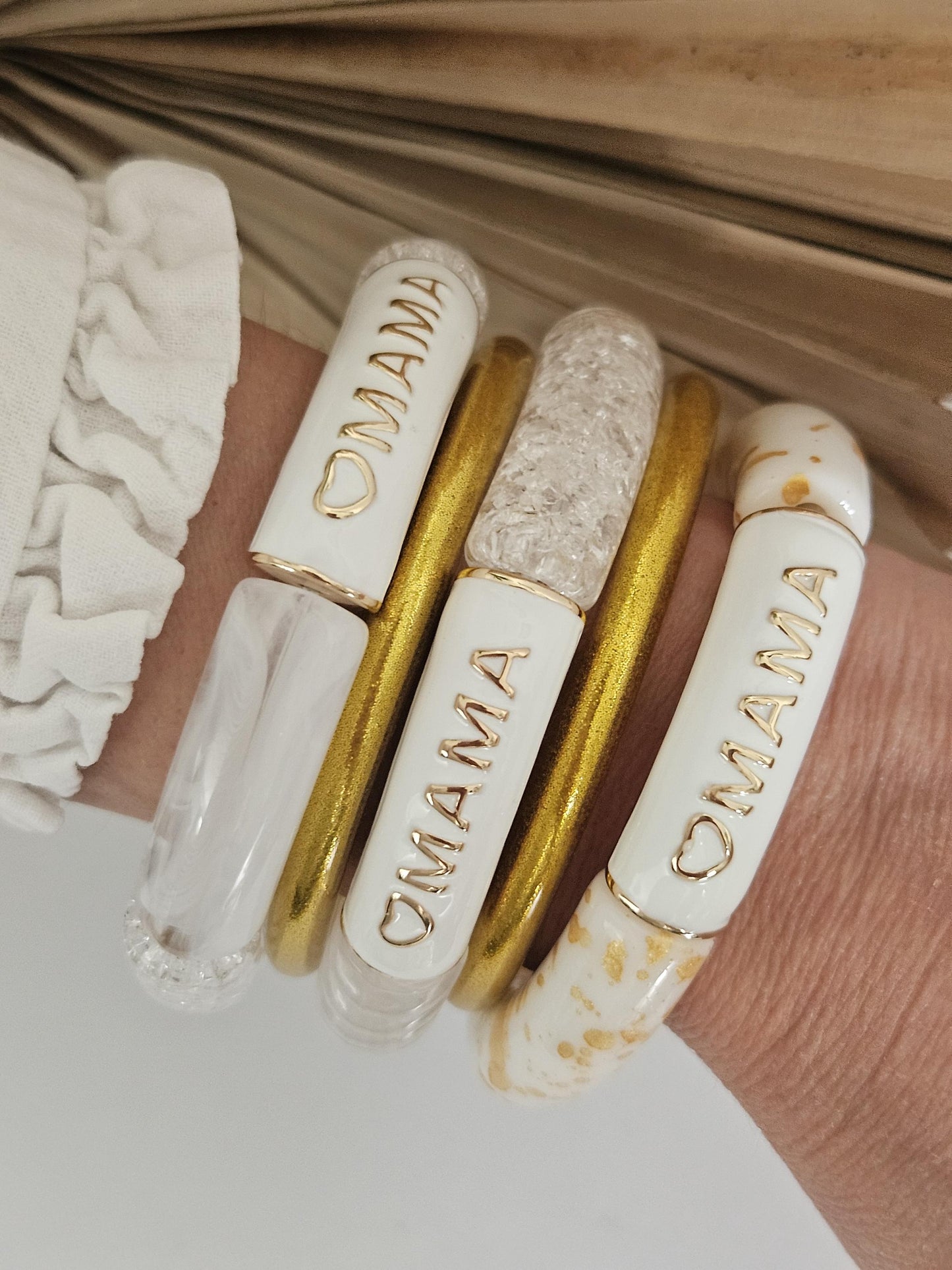 ANNA MAMA | Jonc acrylique perles tubes incurvées blanc