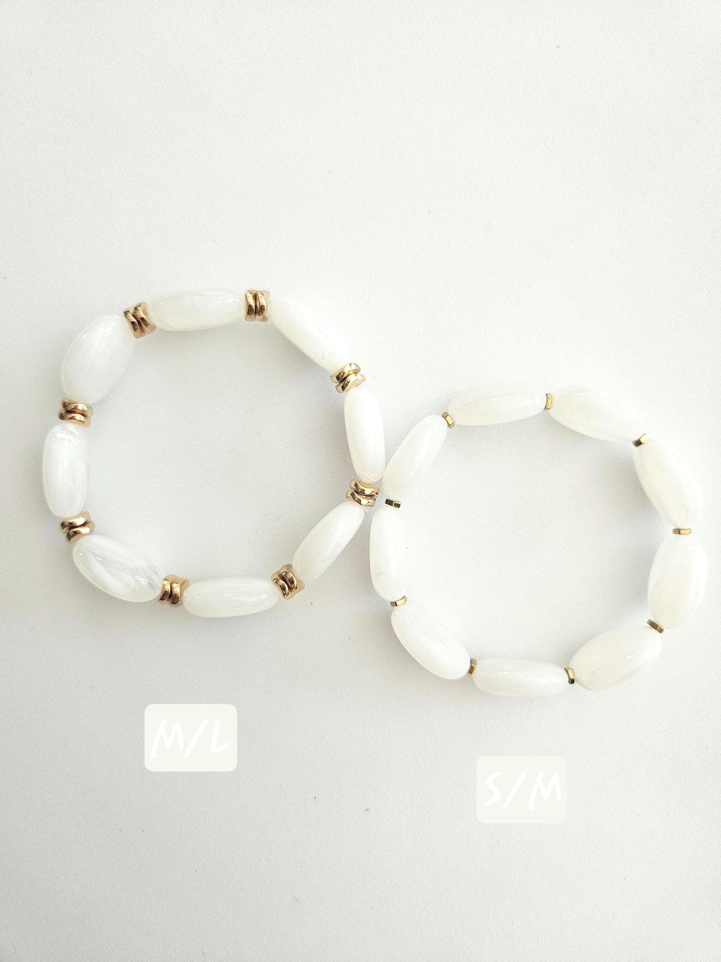 MILA | Bracelet acrylique perles ovales bleu vert et blanc