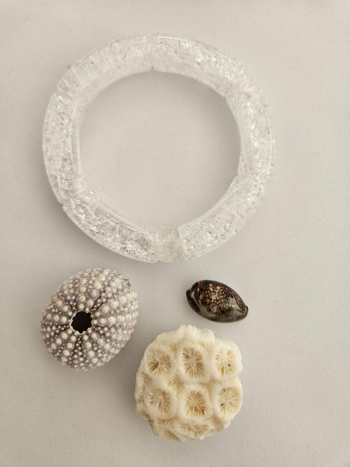 JAJA | Bracelet jonc tube perles incurvées | Glow blanc doré marron