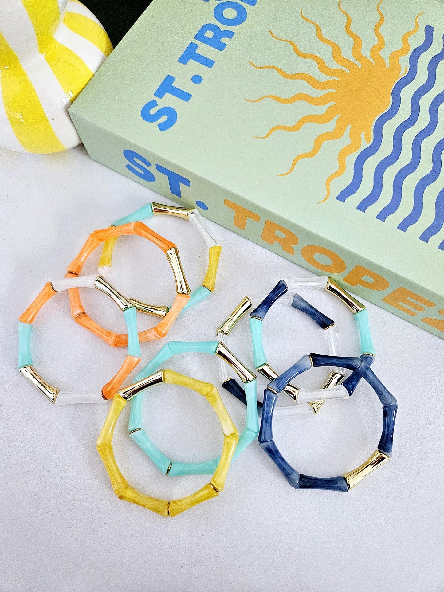 ALMA | Bracelet jonc perles tubes octogonales acrylique et acier | Bleu jaune orange